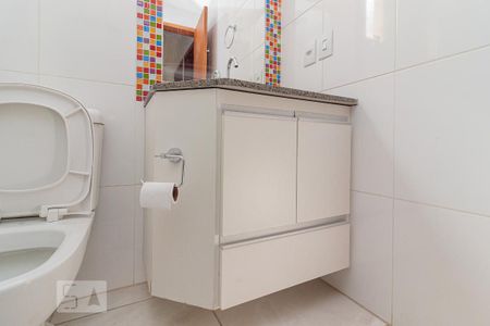 Apartamento à venda com 51m², 2 quartos e 1 vaga Apartamento à venda com 51m², 2 quartos e 1 vagaBanheiro