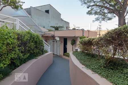 Apartamento à venda com 51m², 2 quartos e 1 vaga Apartamento à venda com 51m², 2 quartos e 1 vagaEntrada