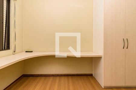 Dormitório de apartamento para alugar com 3 quartos, 90m² em Vila Joao Pessoa, Porto Alegre