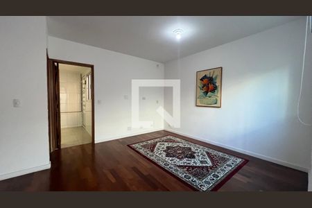 Sala de casa à venda com 3 quartos, 122m² em Vila Madalena, São Paulo