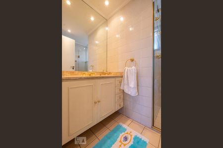 Apartamento à venda com 86m², 3 quartos e 3 vagasBanheiro Social