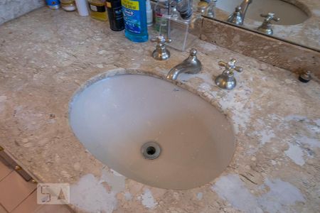 Apartamento à venda com 86m², 3 quartos e 3 vagasSuíte - Banheiro