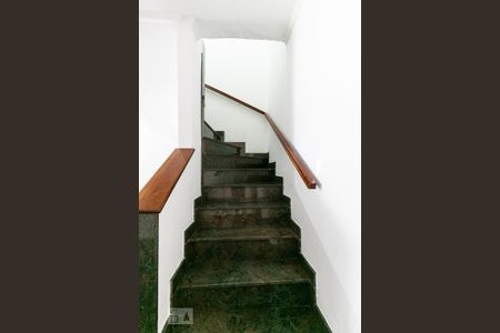Escadas de casa à venda com 2 quartos, 84m² em Mooca, São Paulo