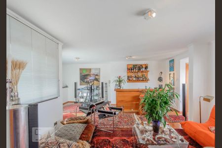 Apartamento à venda com 310m², 4 quartos e 4 vagasSuíte 2