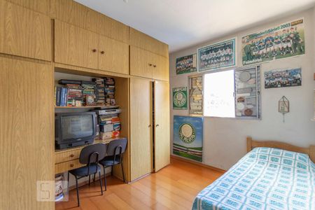 Casa à venda com 550m², 4 quartos e 6 vagasQuarto 2