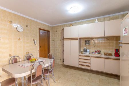 Casa à venda com 550m², 4 quartos e 6 vagasCozinha