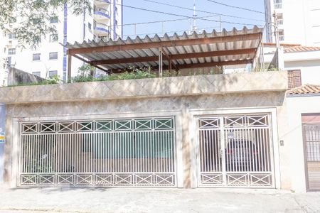 Casa à venda com 550m², 4 quartos e 6 vagasFachada