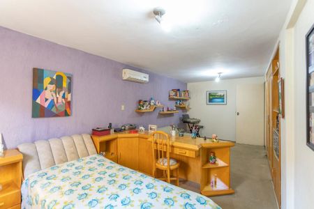 Casa à venda com 550m², 4 quartos e 6 vagasSuíte 1