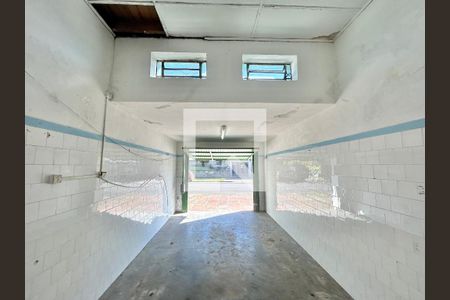 Garagem de casa à venda com 2 quartos, 130m² em Fião, São Leopoldo