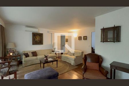 Sala 1 de casa à venda com 6 quartos, 300m² em Vila Madalena, São Paulo