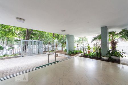 Apartamento à venda com 196m², 3 quartos e 1 vagaEntrada