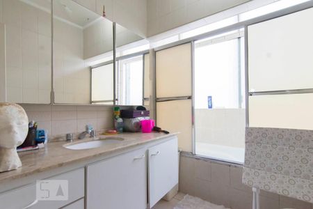 Apartamento à venda com 196m², 3 quartos e 1 vagaBanheiro 1