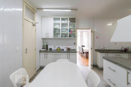 Apartamento à venda com 196m², 3 quartos e 1 vagaCozinha