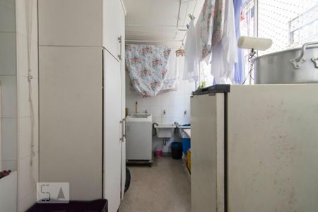 Apartamento à venda com 196m², 3 quartos e 1 vagaÁrea de Serviço