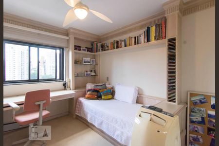 Apartamento à venda com 284m², 3 quartos e 4 vagasSuíte 2