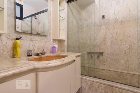 Apartamento à venda com 284m², 3 quartos e 4 vagasBanheiro