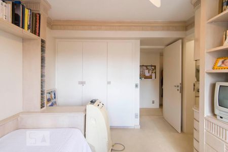 Apartamento à venda com 284m², 3 quartos e 4 vagasSuíte 2