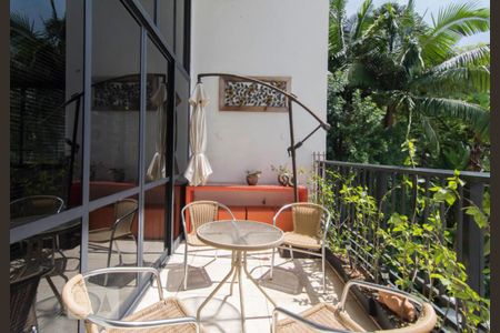 Varanda da Sala de apartamento à venda com 3 quartos, 284m² em Higienópolis, São Paulo
