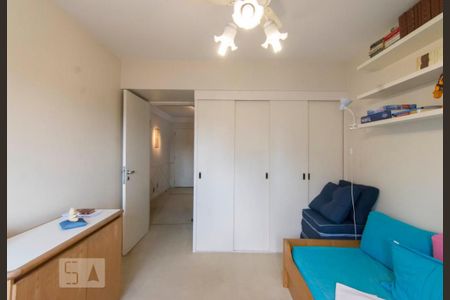 Apartamento à venda com 284m², 3 quartos e 4 vagasQuarto 4