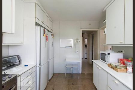 Apartamento à venda com 284m², 3 quartos e 4 vagasCozinha