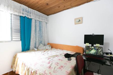 Casa à venda com 325m², 3 quartos e 8 vagas Casa à venda com 325m², 3 quartos e 8 vagasQuarto 2