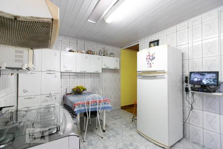 Casa à venda com 325m², 3 quartos e 8 vagas Casa à venda com 325m², 3 quartos e 8 vagasCozinha