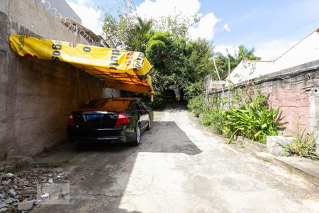 Casa à venda com 325m², 3 quartos e 8 vagas Casa à venda com 325m², 3 quartos e 8 vagasGaragem