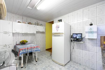 Casa à venda com 325m², 3 quartos e 8 vagas Casa à venda com 325m², 3 quartos e 8 vagasCozinha