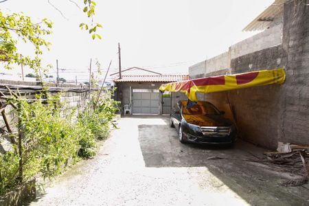 Casa à venda com 325m², 3 quartos e 8 vagas Casa à venda com 325m², 3 quartos e 8 vagasGaragem