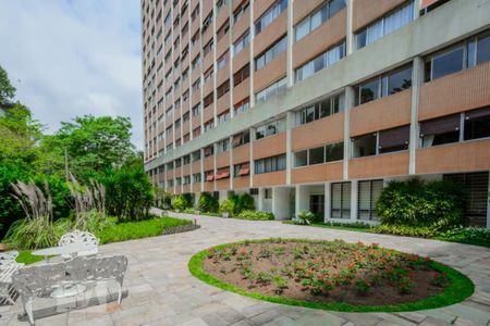 Apartamento à venda com 167m², 3 quartos e 1 vaga Apartamento à venda com 167m², 3 quartos e 1 vagaÁrea Externa