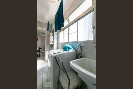 Apartamento para alugar com 80m², 3 quartos e 2 vagas Apartamento para alugar com 80m², 3 quartos e 2 vagasÁrea de serviço