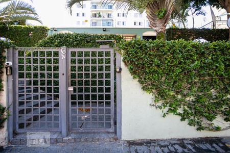 Apartamento para alugar com 80m², 3 quartos e 2 vagas Apartamento para alugar com 80m², 3 quartos e 2 vagasFachada do condomínio