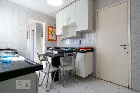 Apartamento para alugar com 80m², 3 quartos e 2 vagas Apartamento para alugar com 80m², 3 quartos e 2 vagasCozinha