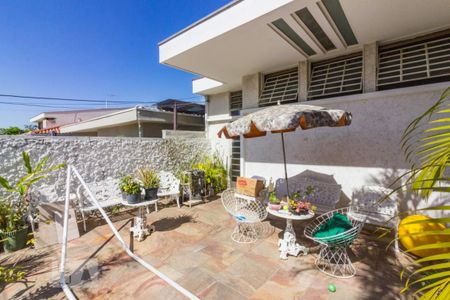 Casa à venda com 300m², 3 quartos e 2 vagasÁrea Externa