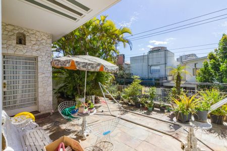 Casa à venda com 300m², 3 quartos e 2 vagasÁrea Externa