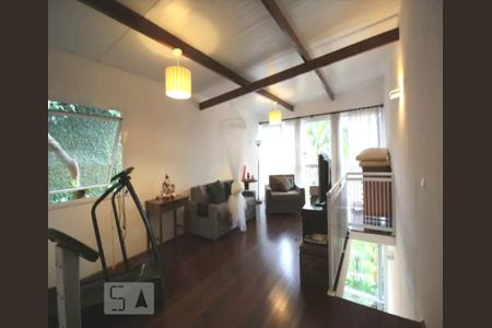 Sala de casa à venda com 3 quartos, 260m² em Vila Madalena, São Paulo