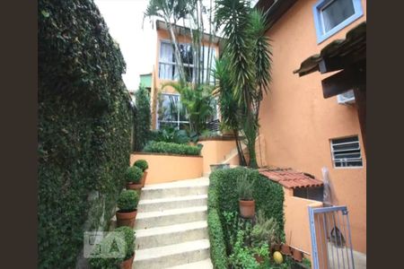 Casa à venda com 260m², 3 quartos e 2 vagasÁrea Externa