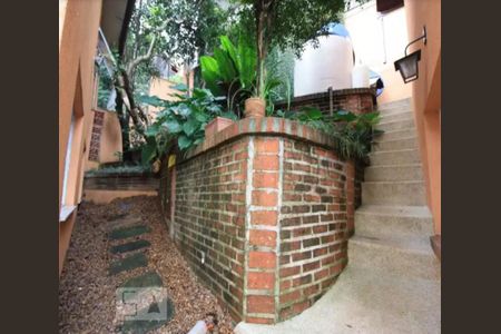 Casa à venda com 260m², 3 quartos e 2 vagasÁrea Externa