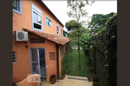 Casa à venda com 260m², 3 quartos e 2 vagasÁrea Externa