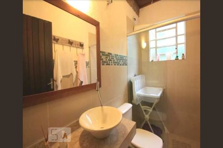 Banheiro de casa à venda com 3 quartos, 260m² em Vila Madalena, São Paulo