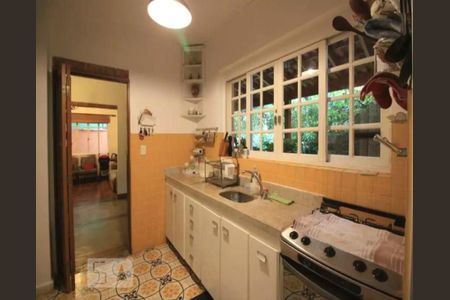 Casa à venda com 260m², 3 quartos e 2 vagasCozinha