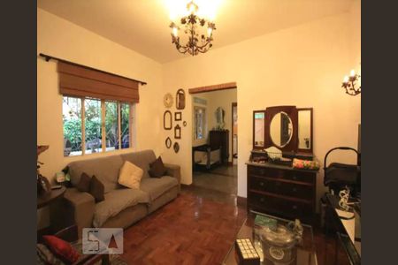 Sala de casa à venda com 3 quartos, 260m² em Vila Madalena, São Paulo