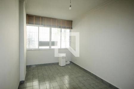 Apartamento à venda com 112m², 3 quartos e 1 vaga Apartamento à venda com 112m², 3 quartos e 1 vagaSala