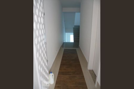 Casa à venda com 260m², 3 quartos e 4 vagasCorredor