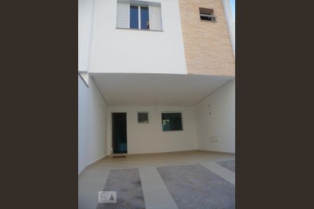 Casa à venda com 260m², 3 quartos e 4 vagasFachada