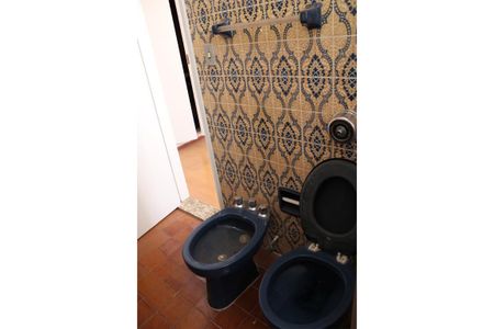 Casa à venda com 280m², 3 quartos e 5 vagasBanheiro- Suíte