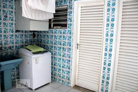 Casa à venda com 280m², 3 quartos e 5 vagasÁrea de Serviço