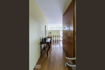 Sala de casa à venda com 4 quartos, 526m² em Pacaembu, São Paulo
