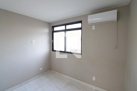 Quarto 2 de apartamento para alugar com 2 quartos, 80m² em Setor Marista, Goiânia