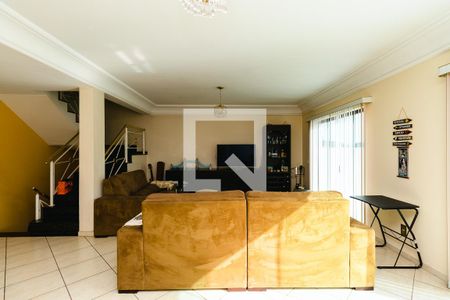 Sala de casa à venda com 3 quartos, 372m² em Jardim São Vicente, Jundiaí